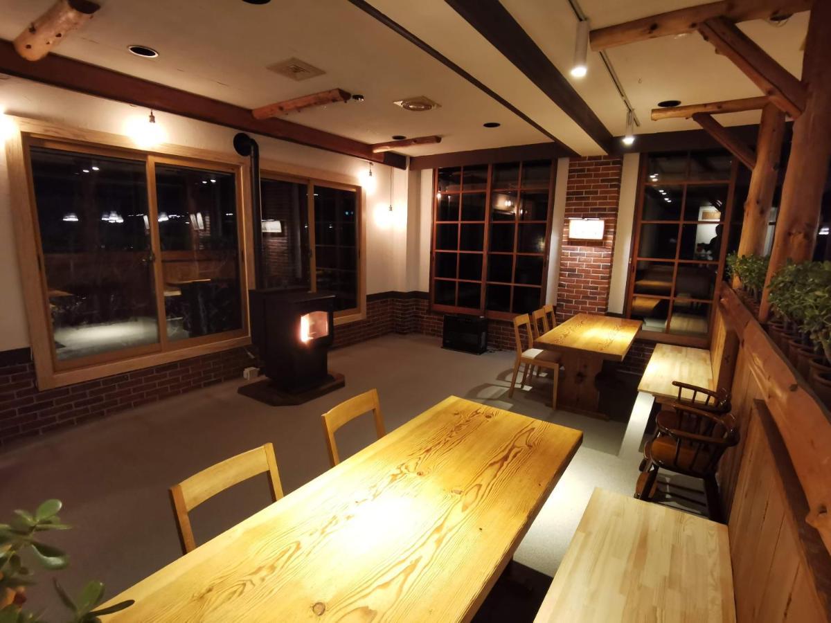 Fujio Pension Madarao Apartment Hotel & Restaurant Iiyama Buitenkant foto